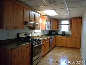 5th image of 101 W Kimberly Ave