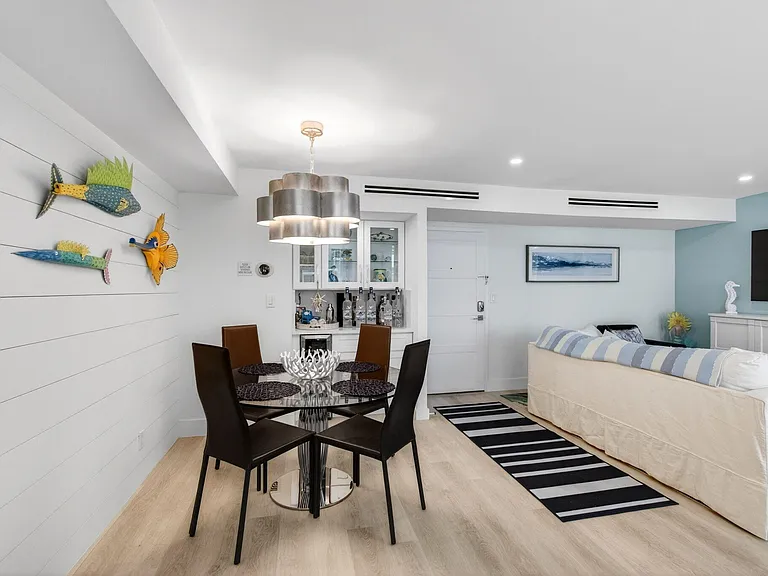 1236 Hillsboro Mile Bch #406 — Photo 35