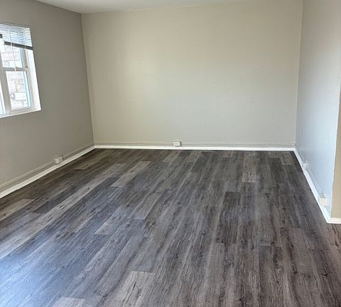5th image of 1103 Evans Ave #10656251
