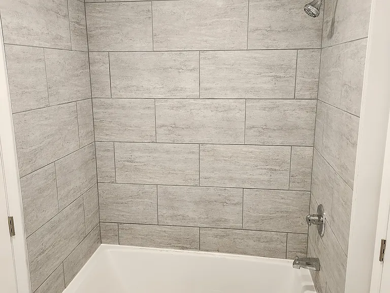 1703 E Lincoln St — Photo 11