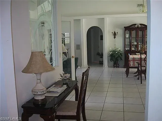 817 Columbus Ave — Photo 6