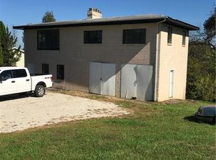 822 Crest Dr, Charleston, WV 25311