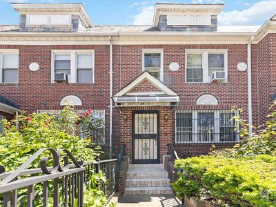 3429 72nd St, Flushing, NY, 11372