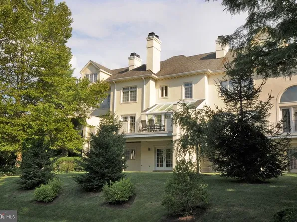 738 Canterbury Ln, Villanova, PA 19085