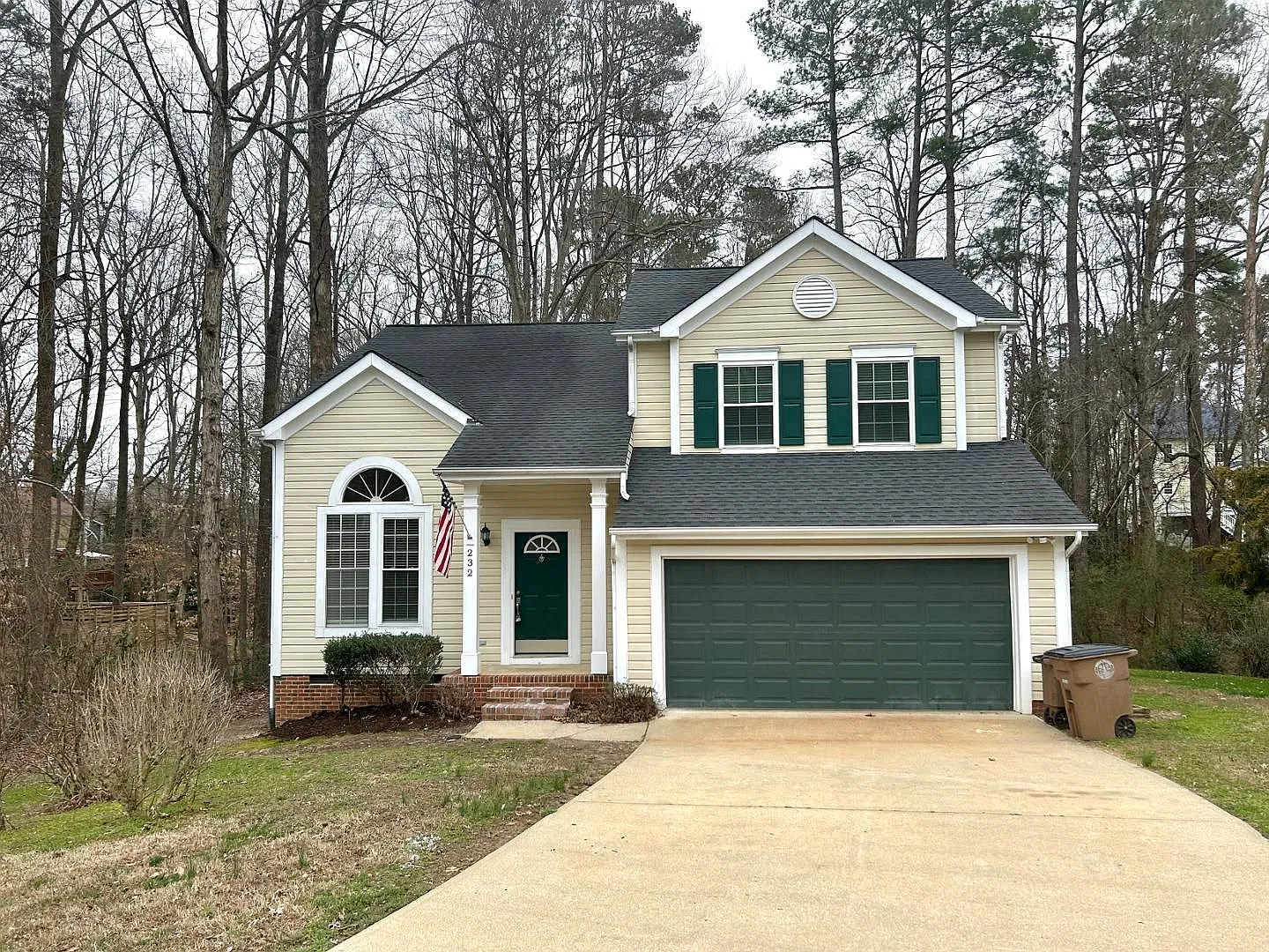 232 Haywicke Pl — Photo 1