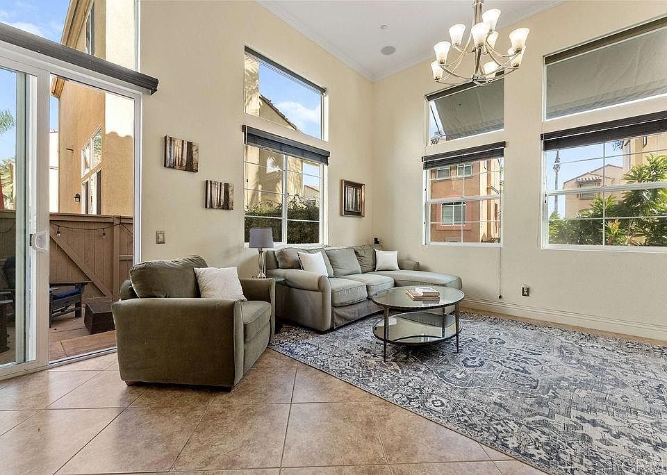 1st image of 2712 Villas Way