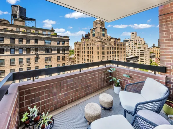 45 East 89th Street image 1 of 13
