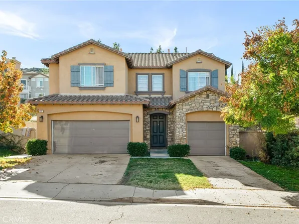12 Plaza Avila, Lake Elsinore, CA 92532