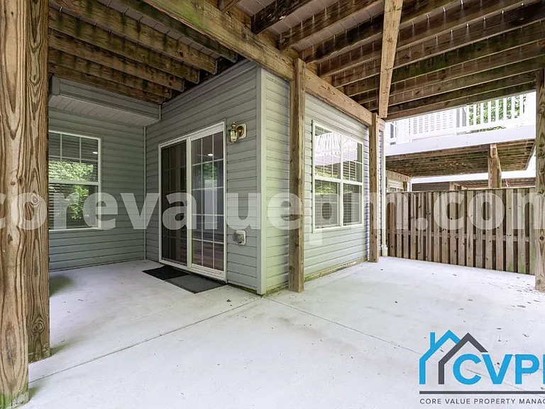 806 Emory Ct — Photo 6
