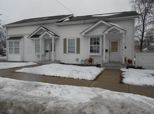 303 N Farnsworth Ave, Aurora, IL 60505