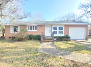 3016 E Brinkley Dr, Spring Lake, NC 28390