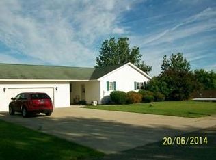 7021 Sherwood Ln, Almond, NY 14804