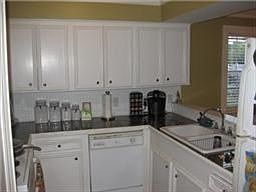 3rd image of 1603 Heights Blvd APT 13