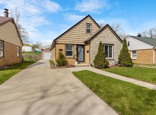 736 Indiana St, Racine, WI 53405