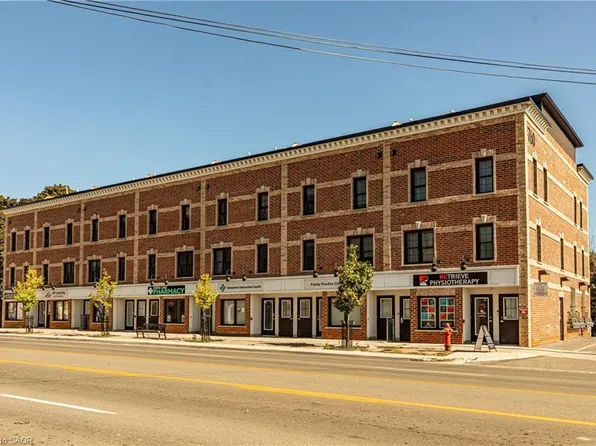 760 Lakeshore Rd E Unit 207, Mississauga, ON L5E 1C7