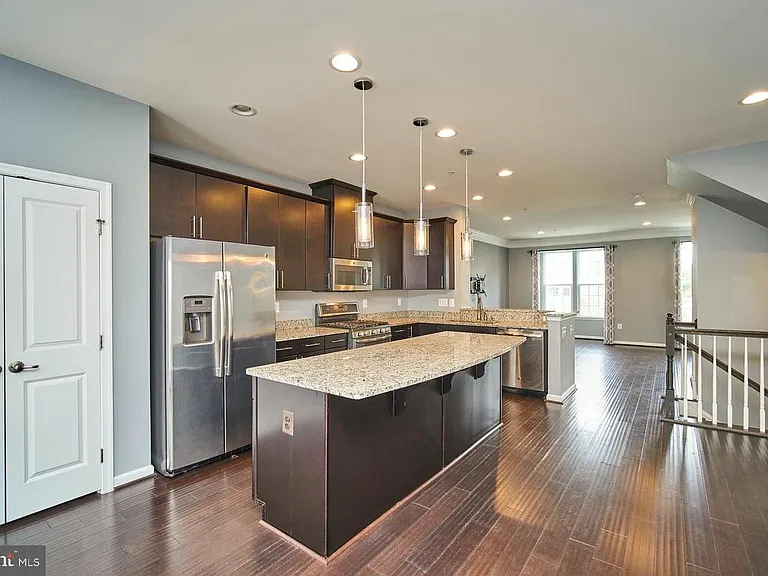 8126 S Channel Dr — Photo 29