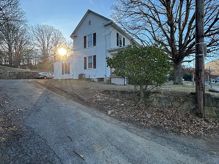 3638 Ventnor Rd SE — Photo 5