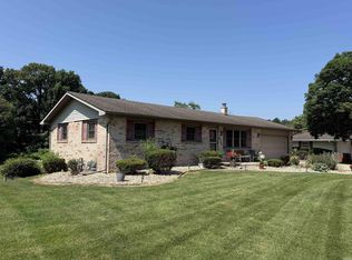 12584 Glen Oak Ln W, Granger, IN 46530