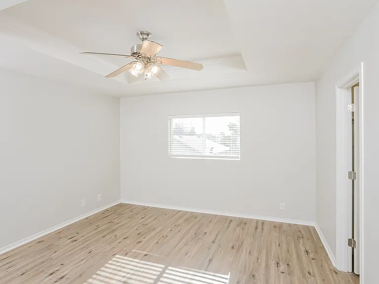 207 Cedron Chase — Photo 11
