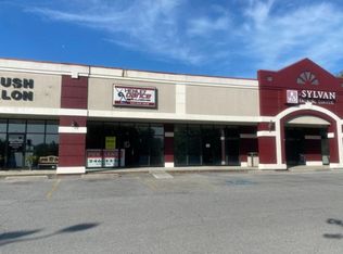 4260 Fort Henry Dr #10, Kingsport, TN 37663