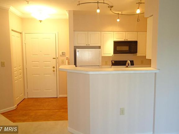 3rd image of 2204 Westcourt Ln APT 310