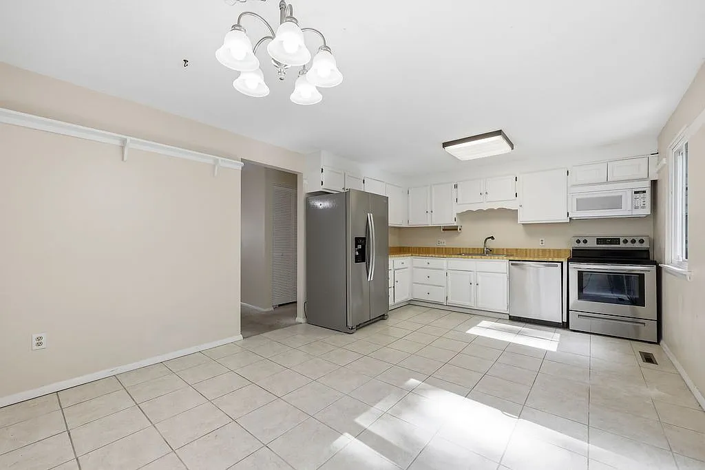 40 Conestoga Way — Photo 3
