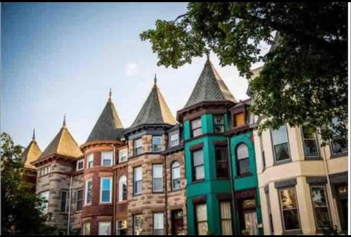 37 R St NW — Photo 1