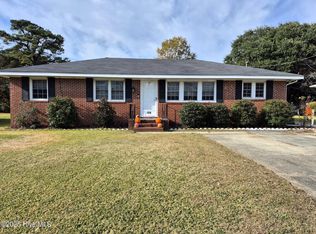 108 Rosedale Dr, Elizabeth City, NC 27909