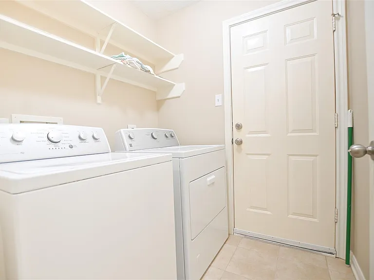 203 Colony Creek Dr — Photo 22