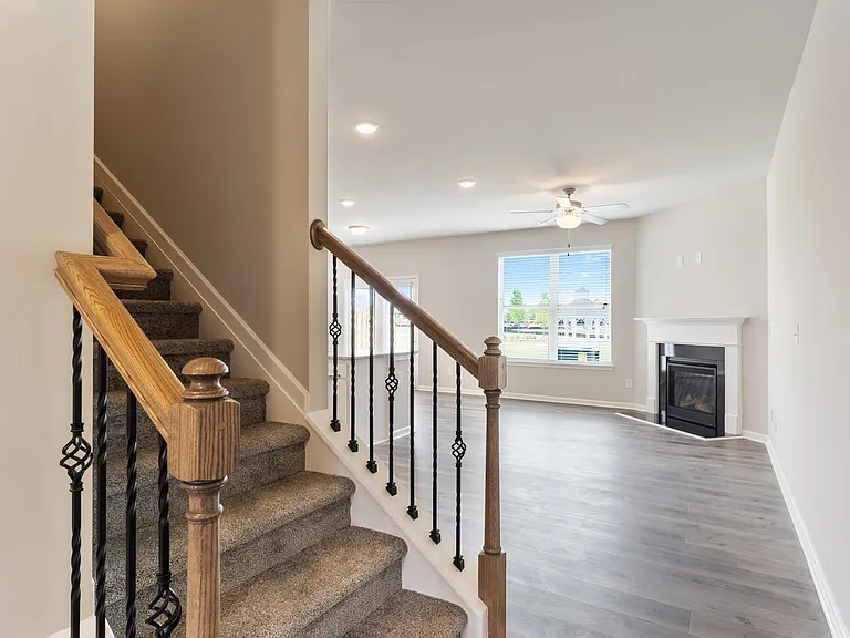 3785 Prospect Point Dr — Photo 3