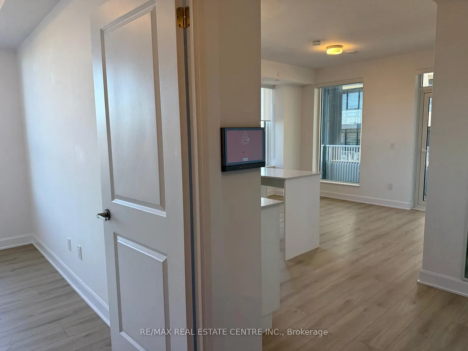 2 bed, $2,800 — Photo 3
