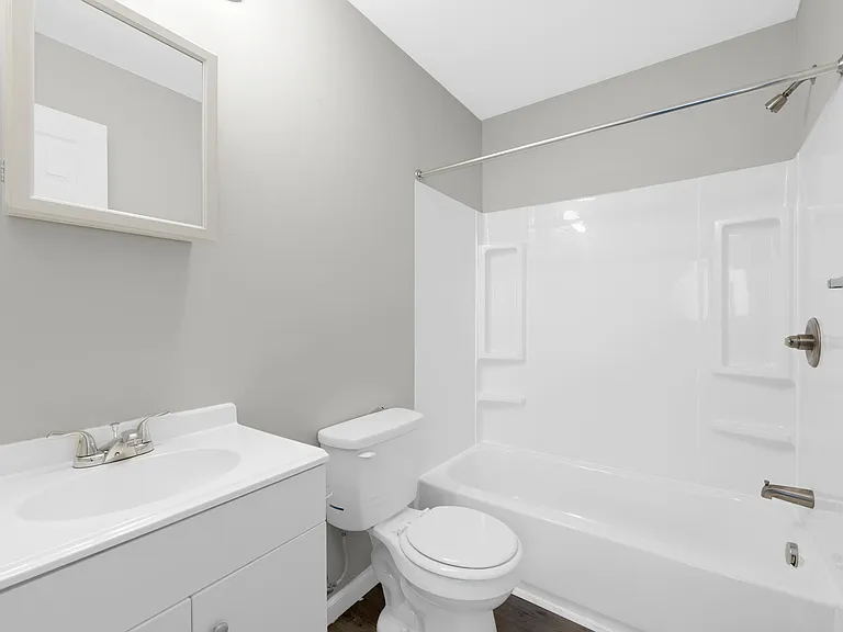 Garden Heights Apartments — Photo 20