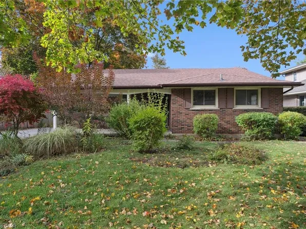 27 Cedar St, Guelph, ON N1G 1B9