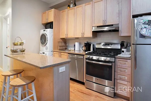 Rented by (Legacy) Elegran | media 4