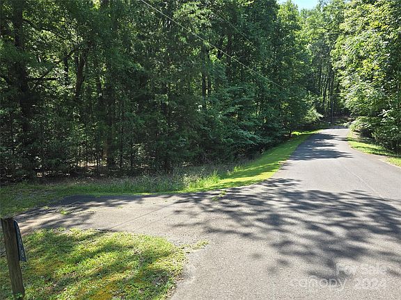 2nd image of 248 Clintwood Dr