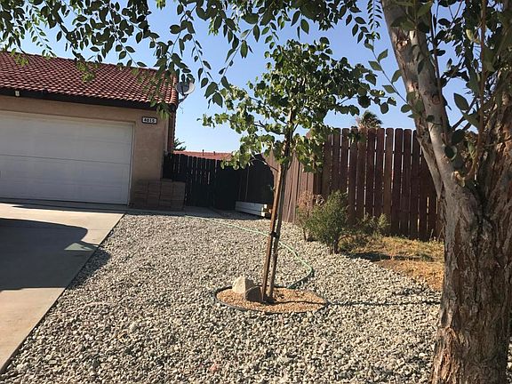 5th image of 4015 Elwood Ave