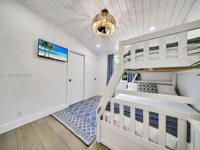 129 Nautilus Dr — Photo 35