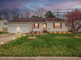 502 Willow Bend Dr, Chesapeake, VA 23323