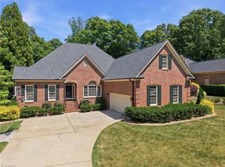 2904 Willow Oak Dr, Greensboro, NC 27408