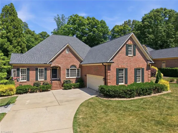 2904 Willow Oak Dr, Greensboro, NC 27408
