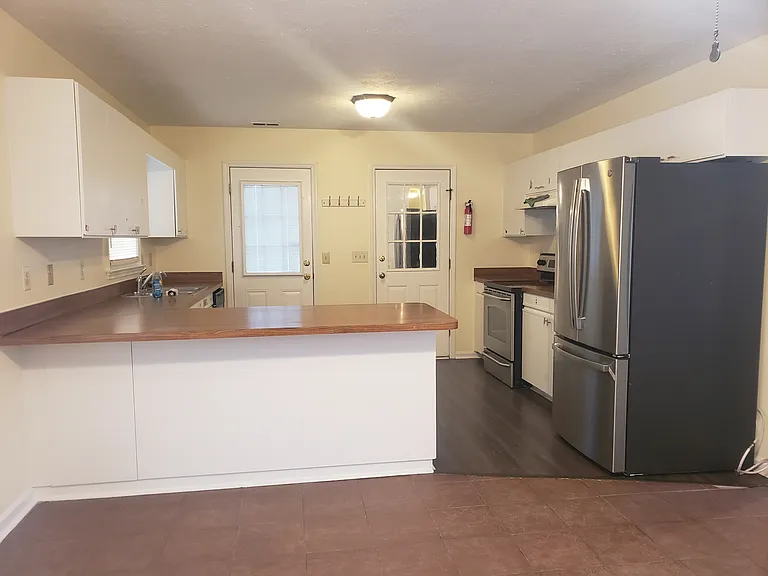 334 Woodberry Cir — Photo 4