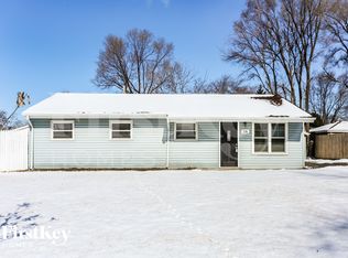 176 Fairwood Dr, Bolingbrook, IL