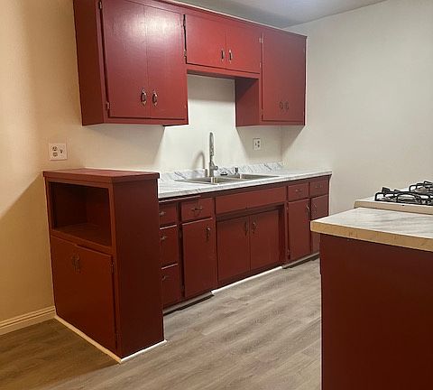 4th image of 1232 Woodbury Ct APT C