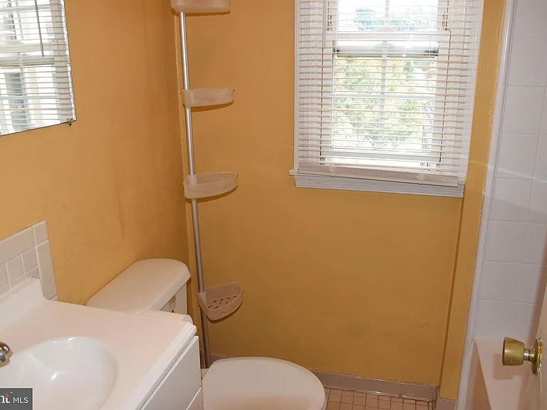2057 38th St SE #301 — Photo 19