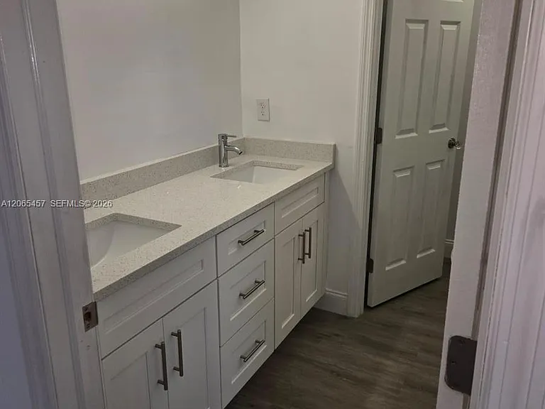 4215 Gulfstream Rd — Photo 16
