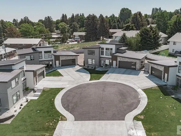 425 Harvard Ave, Rexburg, ID 83440