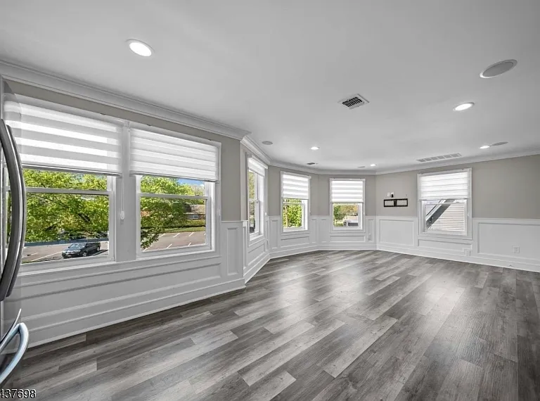 21 Valley Ave — Photo 7