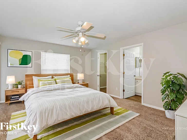 709 La Costa St — Photo 9