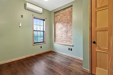 Rented by RELEASE NY