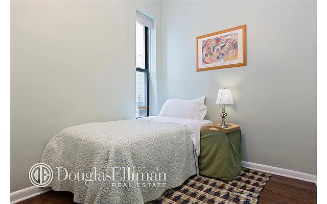 Sold by Douglas Elliman | media 22